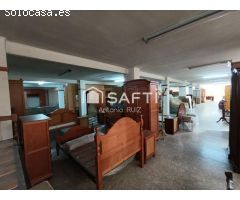 Edificio completo en venta en el centro de Jódar. Gran potencial y ubicación privilegiada. SIN COMIS