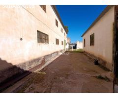 Parcela con naves en venta. Espacio industrial en zona Ermita Vieja de Jódar. SIN COMISIÓN DE COMPRA