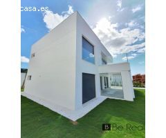 VILLAS MORA SUN & BEACH: EXLUSIVIDAD Y LUJO EN EL PARAÍSO DE MANILVA