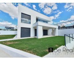 VILLAS MORA SUN & BEACH: EXLUSIVIDAD Y LUJO EN EL PARAÍSO DE MANILVA