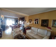 Casa unifamiliar en zona de la Atalaya. SIN COMISIÓN DE COMPRA.