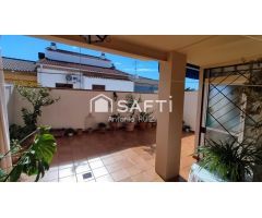 Casa unifamiliar en zona de la Atalaya. SIN COMISIÓN DE COMPRA.