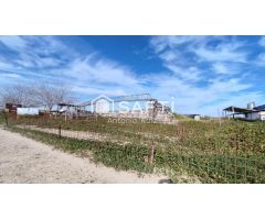 Parcela con naves en venta. Espacio industrial en zona Ermita Vieja de Jódar. SIN COMISIÓN DE COMPRA