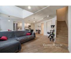 Magnifico Dúplex con gran terraza privada en la calle Josep Serrano. Finca del 2021.