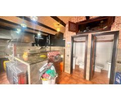 OPORTUNIDAD!! SE VENDE RESTAURANTE INSTALADO EN EL CENTRO DE ESTEPONA. 