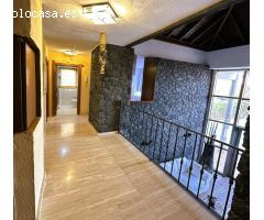 Exclusiva villa de lujo en El Madroñal – Tu oasis privado en Tenerife Sur con piscina y vistas de en