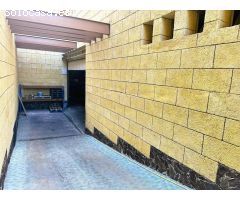 Exclusiva villa de lujo en El Madroñal – Tu oasis privado en Tenerife Sur con piscina y vistas de en
