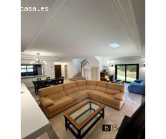 DISPONIBLE EN ALQUILER DE LARGA ESTANCIA CASA PAREADA EN MARBELLA (BAHÍA DE MARBELLA).