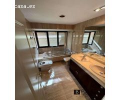 DISPONIBLE EN ALQUILER DE LARGA ESTANCIA CASA PAREADA EN MARBELLA (BAHÍA DE MARBELLA).