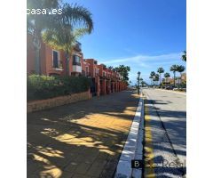 DISPONIBLE EN ALQUILER DE LARGA ESTANCIA CASA PAREADA EN MARBELLA (BAHÍA DE MARBELLA).