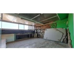 Vivienda adosada de tres niveles