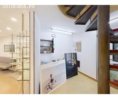 Se vende bajo comercial en Centro Comercial Área Central -Santiago de Compostela de 110m2, ubicado e