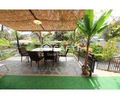 Preciosa casa con piscina y vistas despejadas!!