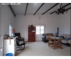 Gran parcela en Aznalcazar con nave y piscina!!!