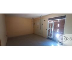 Chalet adosado con 4 dormitorios y patio en Chozas de Canales