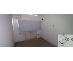 Chalet adosado con 4 dormitorios y patio en Chozas de Canales