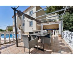 Villa perfecta con espectaculares vista al mar