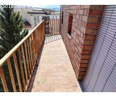 PISO FAMILIAR DE 3 HAB. CON GRAN TERRAZA Y TRASTERO EN LA CRTA. DE SANTPEDOR DE MANRESA