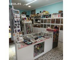 Amplio Local Comercial en Elda.