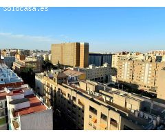 Piso En venta en Calle Santo Domingo La Calzada 14, 41018, Sevilla, Sevilla