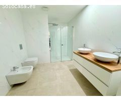 Piso En venta en Calle Santo Domingo La Calzada 14, 41018, Sevilla, Sevilla