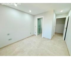 Piso En venta en Calle Santo Domingo La Calzada 14, 41018, Sevilla, Sevilla