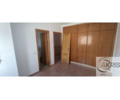 Chalet adosado de 3 dormitorios en Yuncler