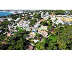 Magnífica villa con vistas al mar y a la montaña