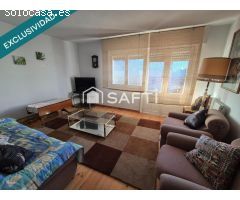Piso en Almanza de tres habitaciones  con tres balcones