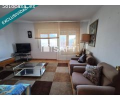 Piso en Almanza de tres habitaciones  con tres balcones