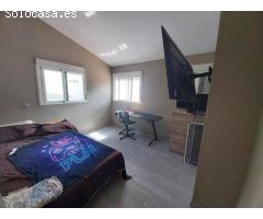 SE VENDE PRECIOSO ADOSADA EN UNA URBANIZACIÓN MUY SOLICITADA. ESTEPONA 