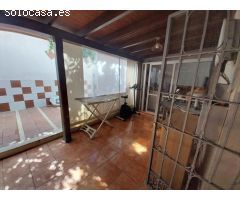 SE VENDE PRECIOSO ADOSADA EN UNA URBANIZACIÓN MUY SOLICITADA. ESTEPONA 