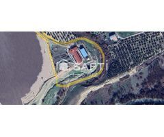 Granja con terreno de unos 20.000 m² y posibilidad de concesión de 200 ha de pastos. Zona Donadio. S