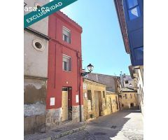 ¡Oportunidad única! Casa reformada en el corazón de la ciudad