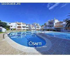 Apartamento totalmente reformado en residencia con piscina y parking Roses