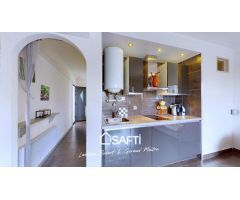 Apartamento totalmente reformado en residencia con piscina y parking Roses