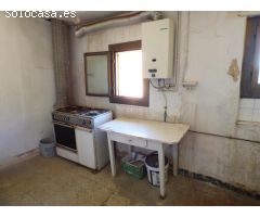 CASA  EN ARTÈS PARA REFORMAR PARA GRANDES FAMILIAS O PARA HACER 6 APARTAMENTOS. IDEAL INVERSORES
