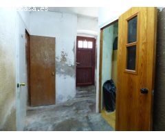 CASA  EN ARTÈS PARA REFORMAR PARA GRANDES FAMILIAS O PARA HACER 6 APARTAMENTOS. IDEAL INVERSORES