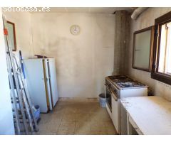 CASA  EN ARTÈS PARA REFORMAR PARA GRANDES FAMILIAS O PARA HACER 6 APARTAMENTOS. IDEAL INVERSORES