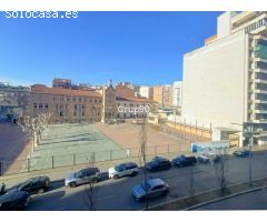 ¡Gran Piso Señorial en el Centro de Lleida!