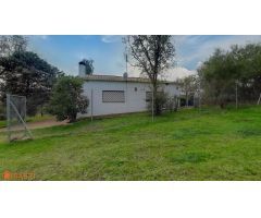 Casa de campo sobre finca rústica, más de 10.000m2.