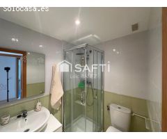 Luminoso apartamento con terraza, garaje y piscina en Playa de Gandía