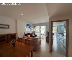 Luminoso apartamento con terraza, garaje y piscina en Playa de Gandía