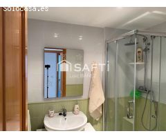 Luminoso apartamento con terraza, garaje y piscina en Playa de Gandía