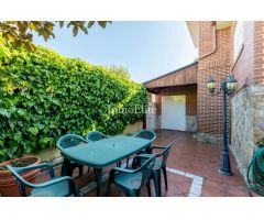 Chalet Adosado en Sevilla La Nueva