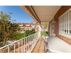 Chalet Adosado en Sevilla La Nueva
