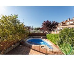 Chalet Adosado en Sevilla La Nueva