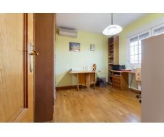 Chalet Adosado en Sevilla La Nueva