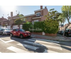 Chalet Adosado en Sevilla La Nueva
