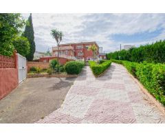 Espectacular chalet independiente en Alcalá de Guadaíra, en urbanización Las Juncosas!!!!